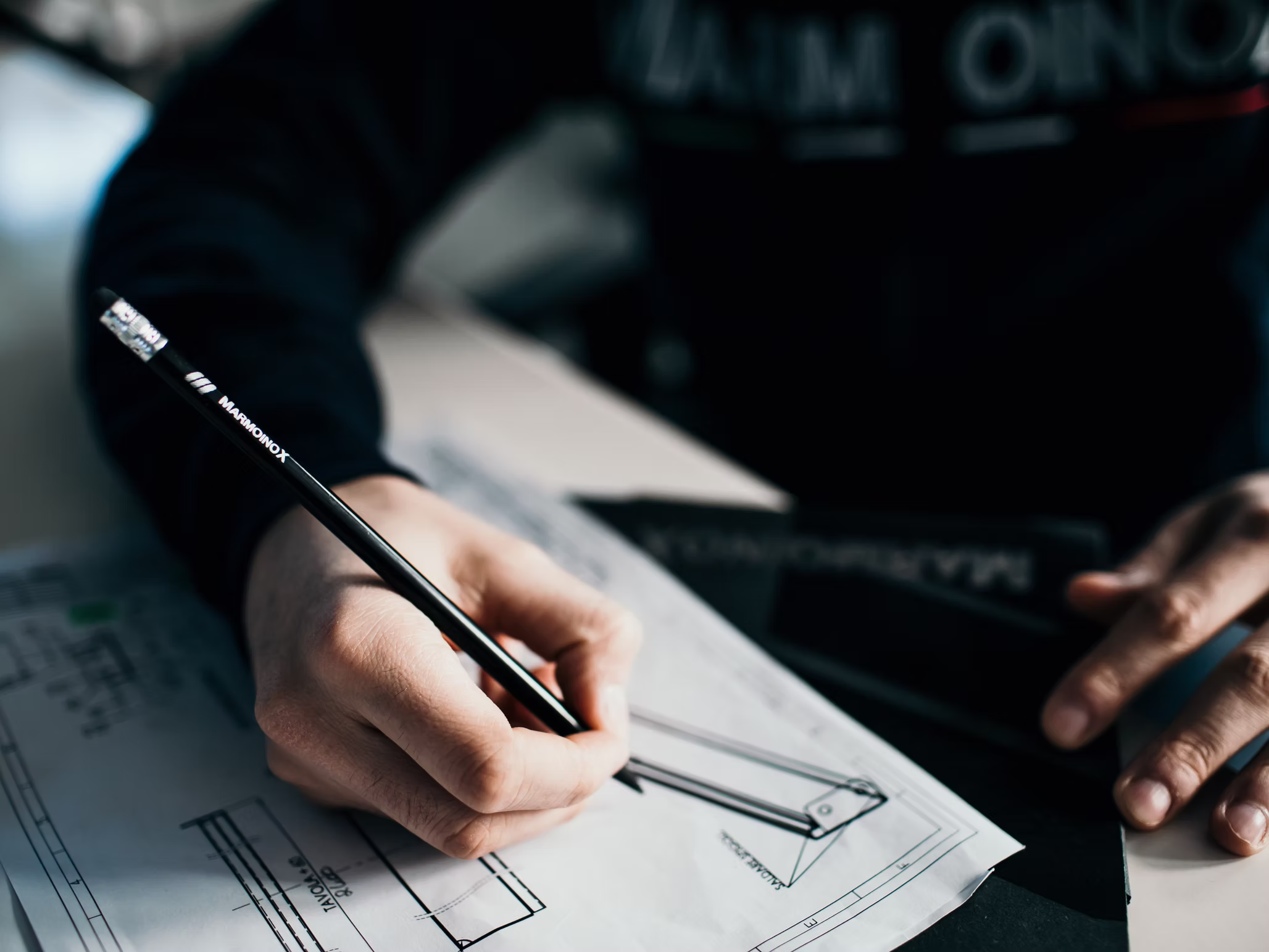 MarmoinoX sviluppa soluzioni, come elevatori e protezioni perimetrali in linea con i principi dell'Hygienic Design