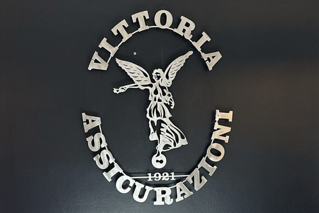 vittoria assicurazioni insegna
